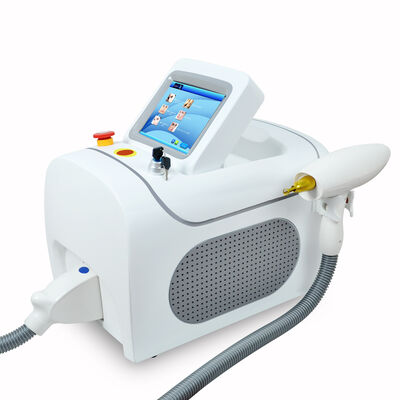 تجهیزات جوانسازی پوست برای پاک کردن پیگمنت لیزر خالکوبی Q Switched Portable ND YAG